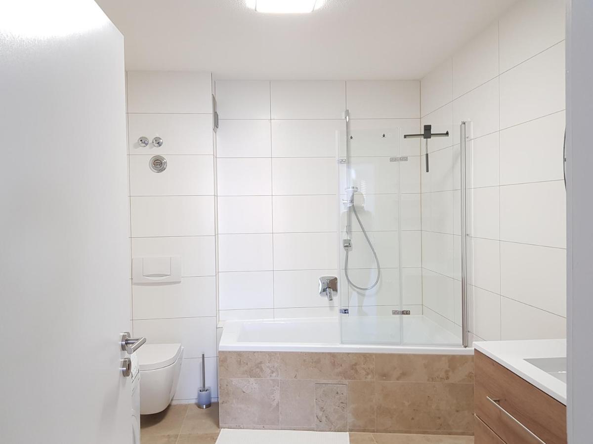 Amao-Green I 90Qm I Penthouse Maisonette Mit Rooftop I City Center I King-Size Betten 拉尔 外观 照片